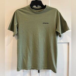 Patagonia Men’s Olive green T-shirt